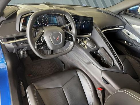 Used 2024 Chevrolet Corvette Stingray Preferred Cpe w/ Z51 Performance Package RWD image 11