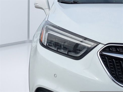 Used 2017 Buick Encore Premium image 9