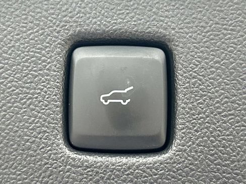 Used 2021 Ford Escape SEL w/ Technology Package FWD image 14