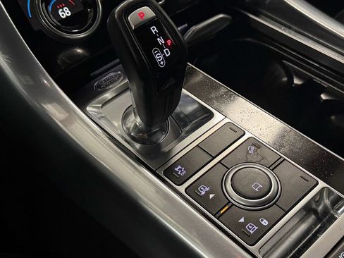 Used 2019 Land Rover Range Rover Sport HSE image 23
