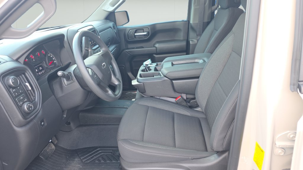 Used 2026 Chevrolet Silverado 1500 Custom Trail Boss AWD/4WD image 16