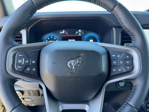 New 2025 Ford Bronco Badlands image 28