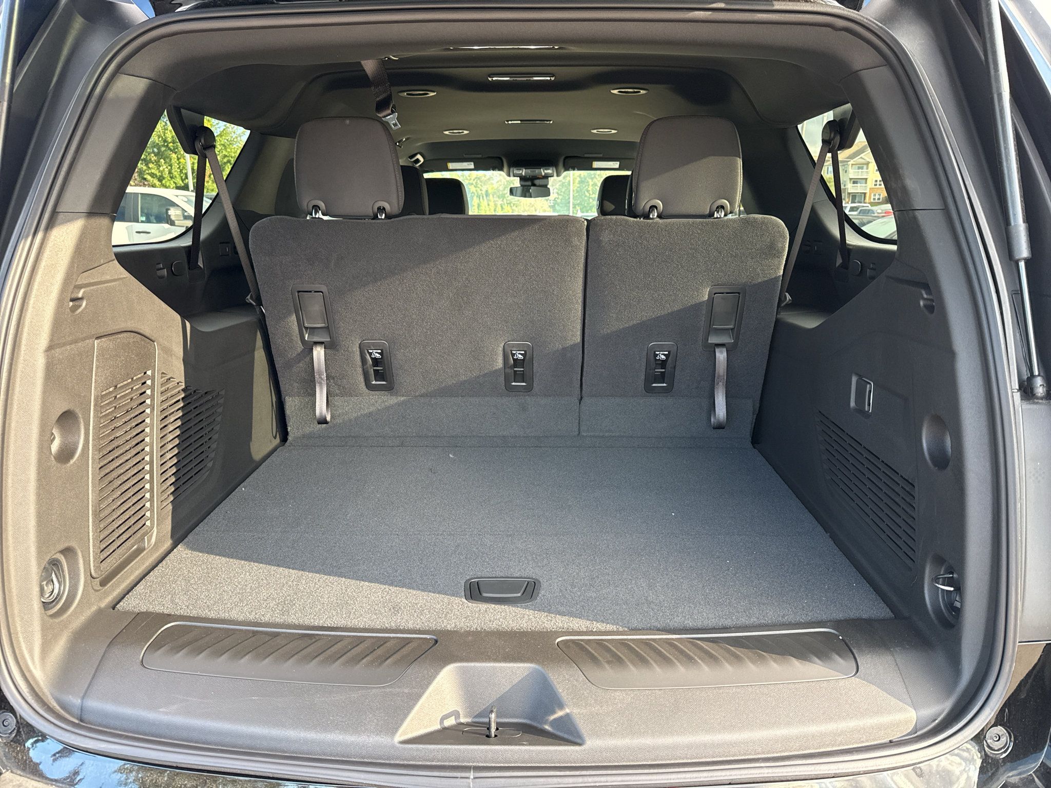 New 2026 Chevrolet Suburban LS w/ Max Trailering Package AWD/4WD image 37