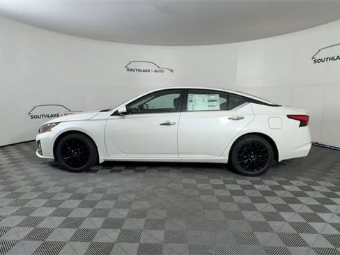 New 2025 Nissan Altima 2.5 SV image 5