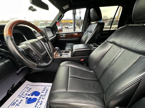 Used 2015 Lincoln Navigator 4WD image 12