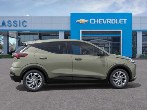 New 2027 Chevrolet Bolt LT w/ Comfort Package FWD image 5
