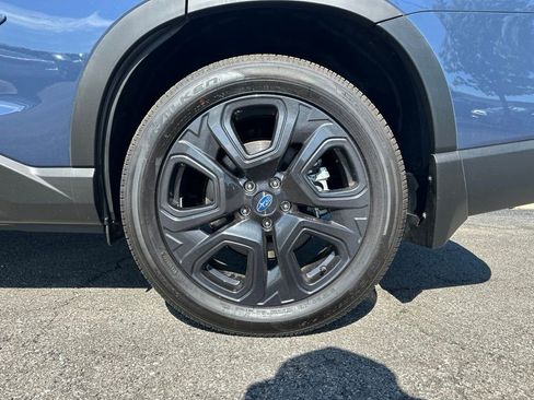Used 2025 Subaru Ascent Bronze Edition AWD/4WD image 7