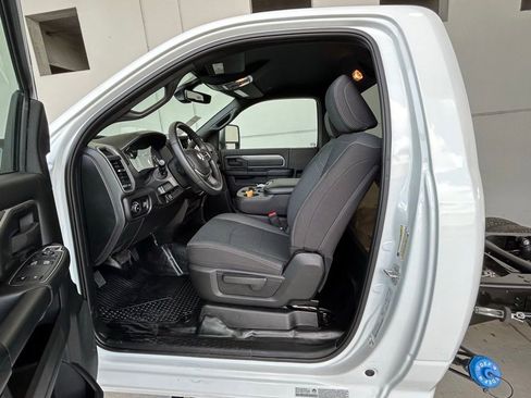 New 2024 RAM 3500 Tradesman image 8