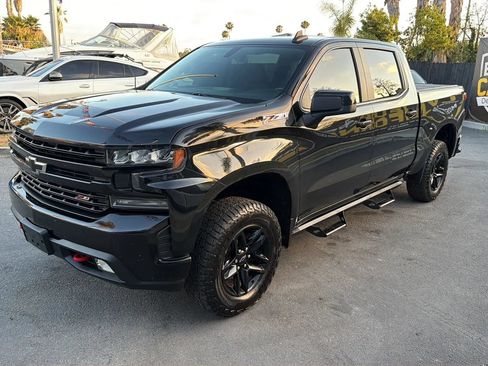 Used 2019 Chevrolet Silverado 1500 LT Trail Boss AWD/4WD image 4