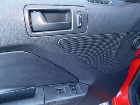 Used 2012 Ford Mustang GT image 12
