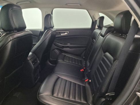 Used 2020 Ford Edge SEL FWD image 18