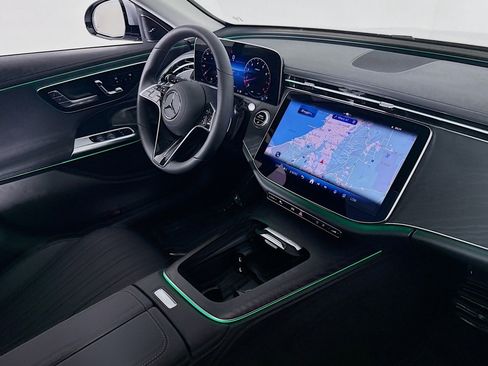 New 2025 Mercedes-Benz E 450 4MATIC All-Terrain Wagon image 15