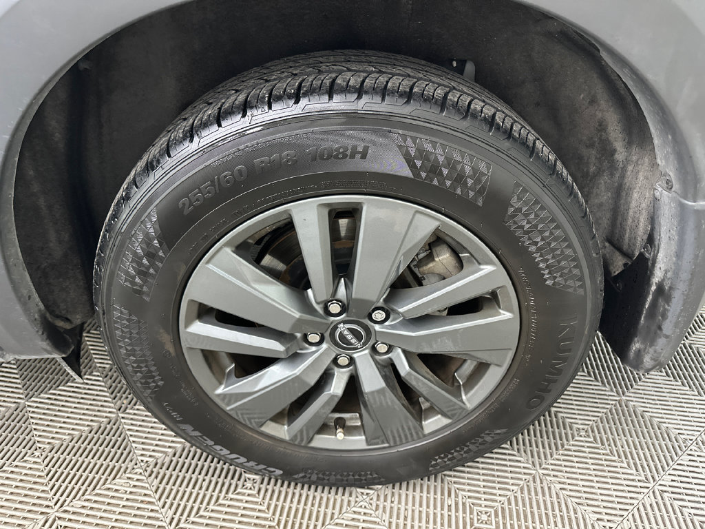 Used 2024 Nissan Pathfinder SV AWD/4WD image 20