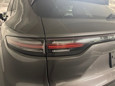 Used 2023 Porsche Cayenne image 61