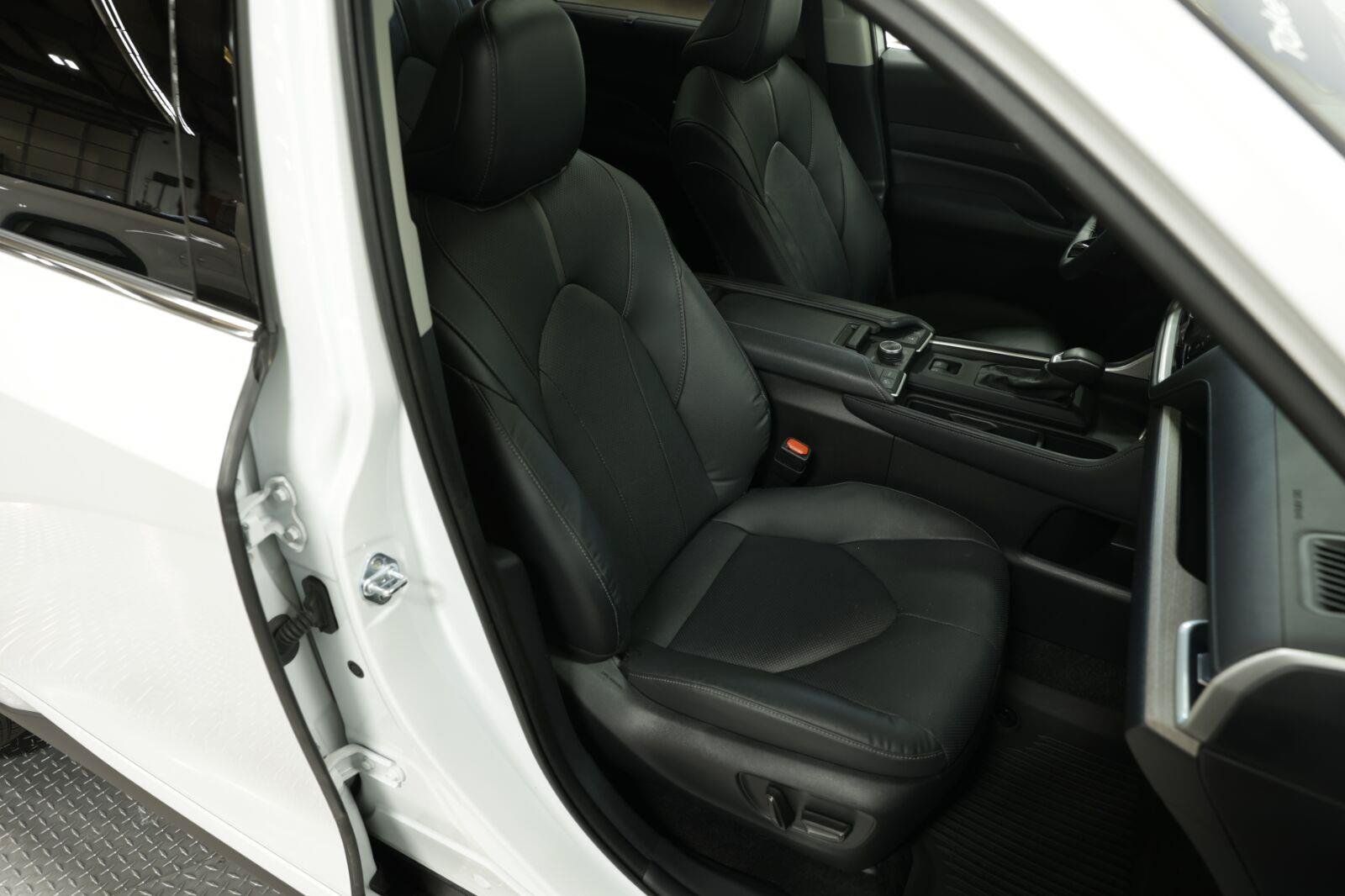 Used 2025 Toyota Grand Highlander AWD image 19