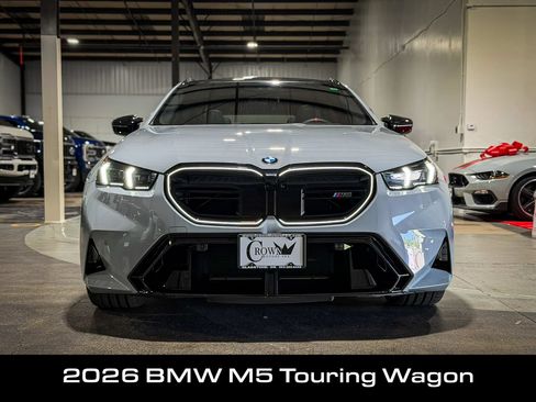Used 2026 BMW M5 Touring AWD/4WD image 3
