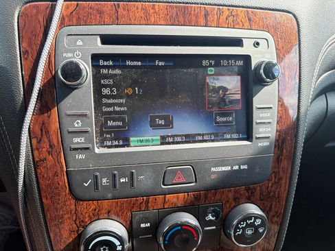 Used 2014 Chevrolet Traverse LT FWD image 14