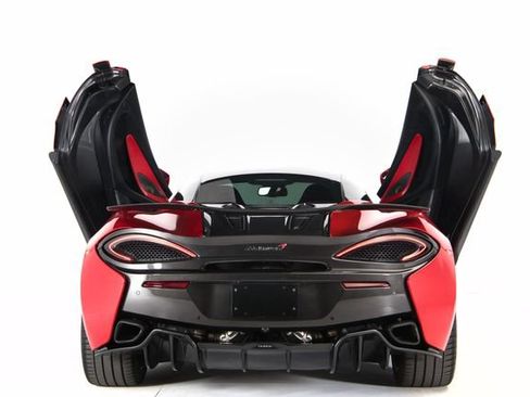 Used 2017 McLaren 570S Coupe RWD image 15
