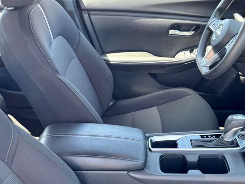 Used 2025 Nissan Sentra SV FWD image 10