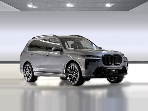 New 2026 BMW X7 xDrive40i w/ M Sport Package image 7