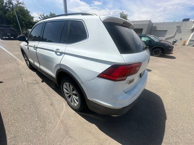 Used 2018 Volkswagen Tiguan SE w/ Panoramic Sunroof Package AWD/4WD image 4