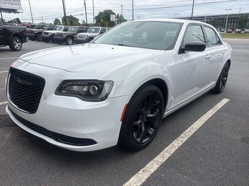 Used 2022 Chrysler 300 Touring w/ Sport Appearance Package RWD image 2