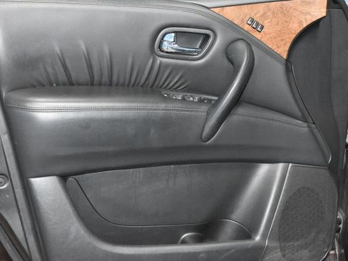 Used 2022 Nissan Armada SL image 4