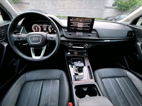 Used 2023 Audi Q5 2.0T Premium Plus w/ Premium Plus Package AWD/4WD image 16