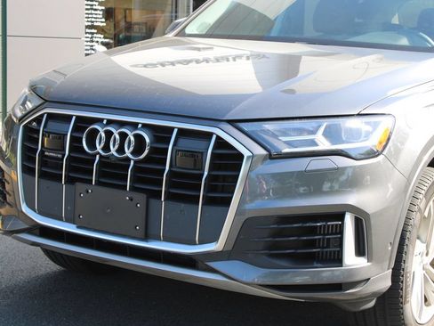 Used 2022 Audi Q7 3.0T Premium Plus AWD/4WD image 2