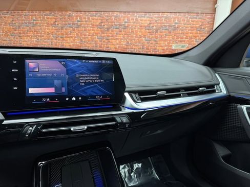 Certified 2025 BMW X1 xDrive28i w/ Technology Package image 17