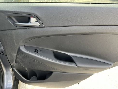 Used 2017 Hyundai Tucson SE image 19