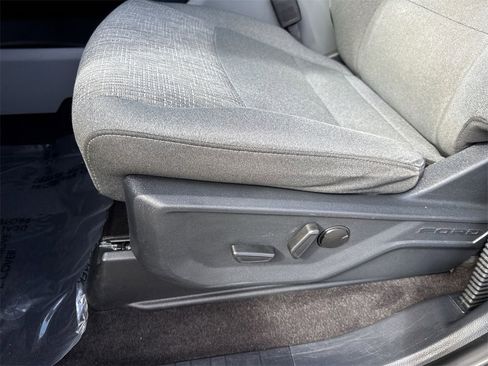 Used 2022 Ford F150 XLT w/ Equipment Group 302A High image 41