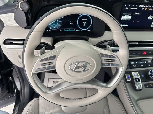 Used 2025 Hyundai Palisade Calligraphy image 32