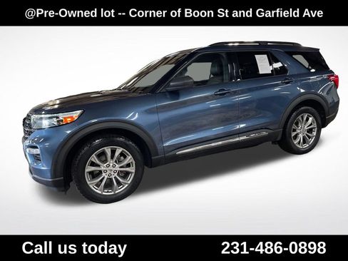 Used 2020 Ford Explorer XLT w/ Equipment Group 202A AWD/4WD image 1