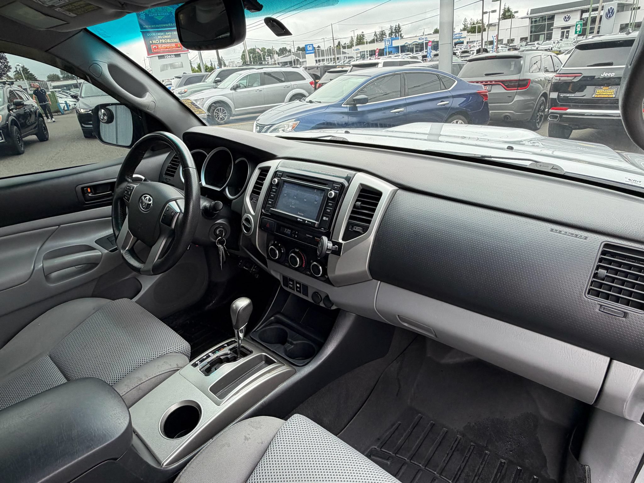 Used 2012 Toyota Tacoma 4x4 Double Cab w/ TRD Sport Pkg image 13