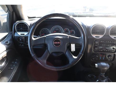 Used 2007 GMC Envoy SLE image 9