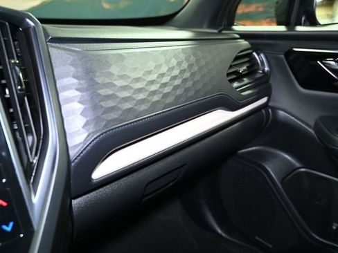 Certified 2025 Subaru Forester Limited image 36