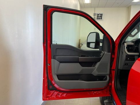 New 2026 Ford F350 XLT w/ FX4 Off-Road Package image 32