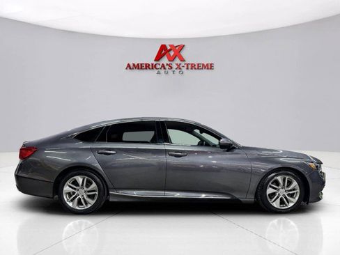 Used 2018 Honda Accord Touring image 8