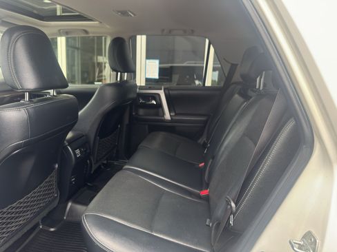 Used 2019 Toyota 4Runner Limited AWD/4WD image 7