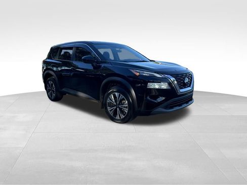 Used 2023 Nissan Rogue SV image 7