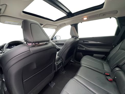 Used 2025 INFINITI QX60 Luxe FWD image 25