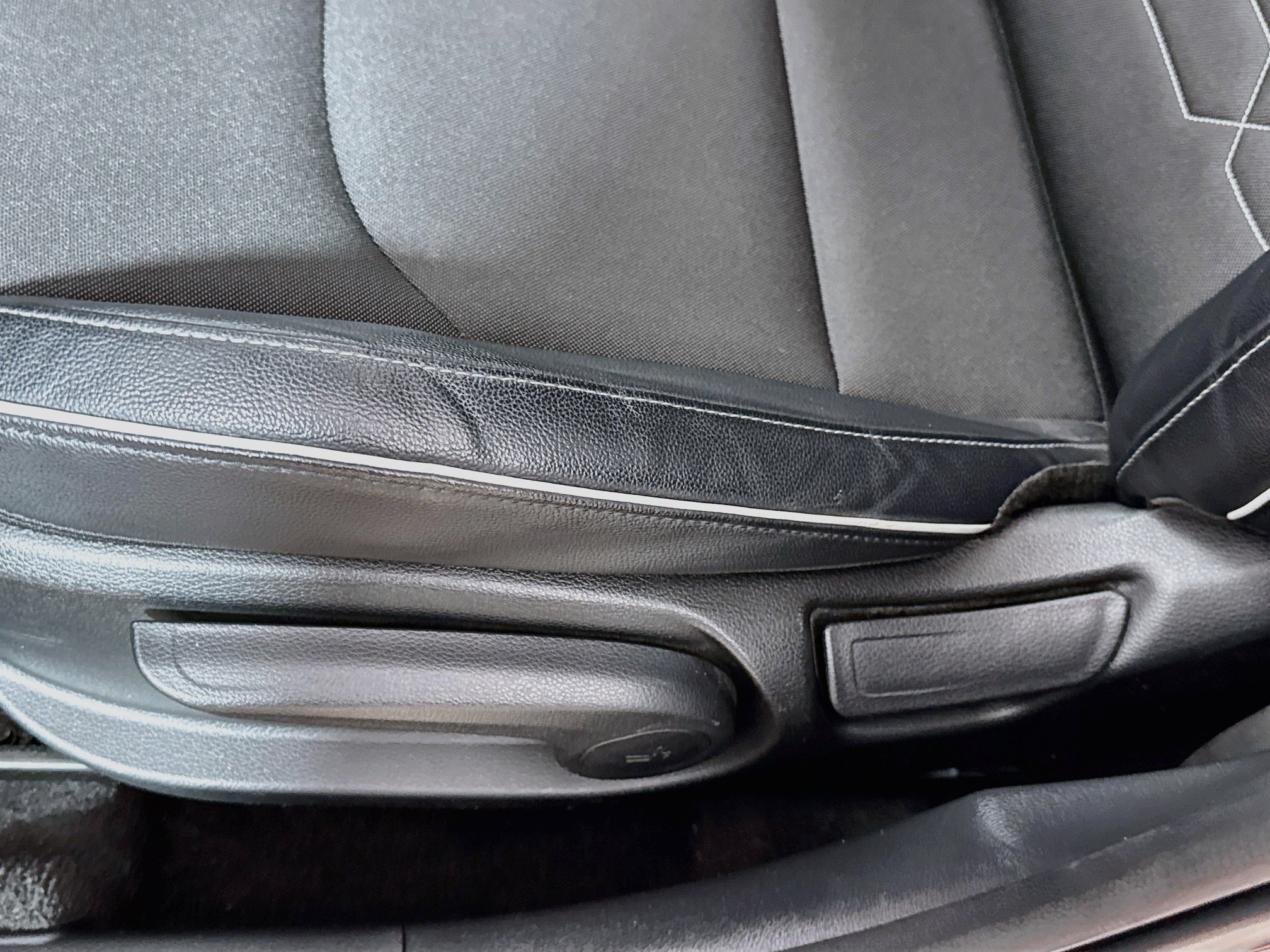 Used 2023 Kia Forte GT-Line w/ GT-Line Premium Package FWD image 20