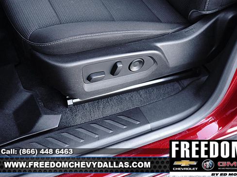 Used 2023 Chevrolet Colorado LT w/ LT Convenience Package II image 28