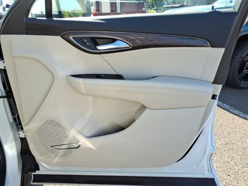 Used 2023 Buick Envision Avenir AWD/4WD image 32