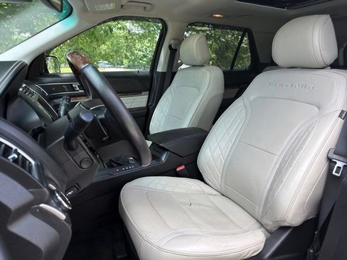 Used 2016 Ford Explorer Platinum AWD/4WD image 23