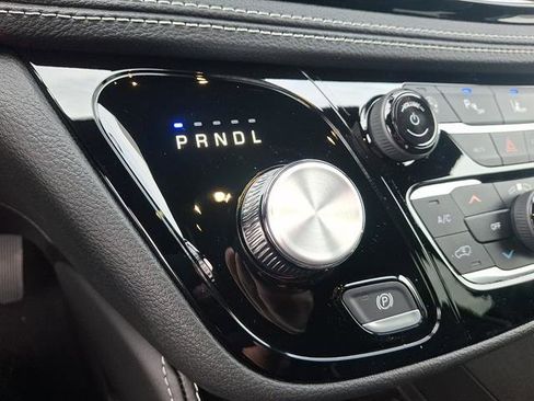 New 2026 Chrysler Pacifica Limited image 12