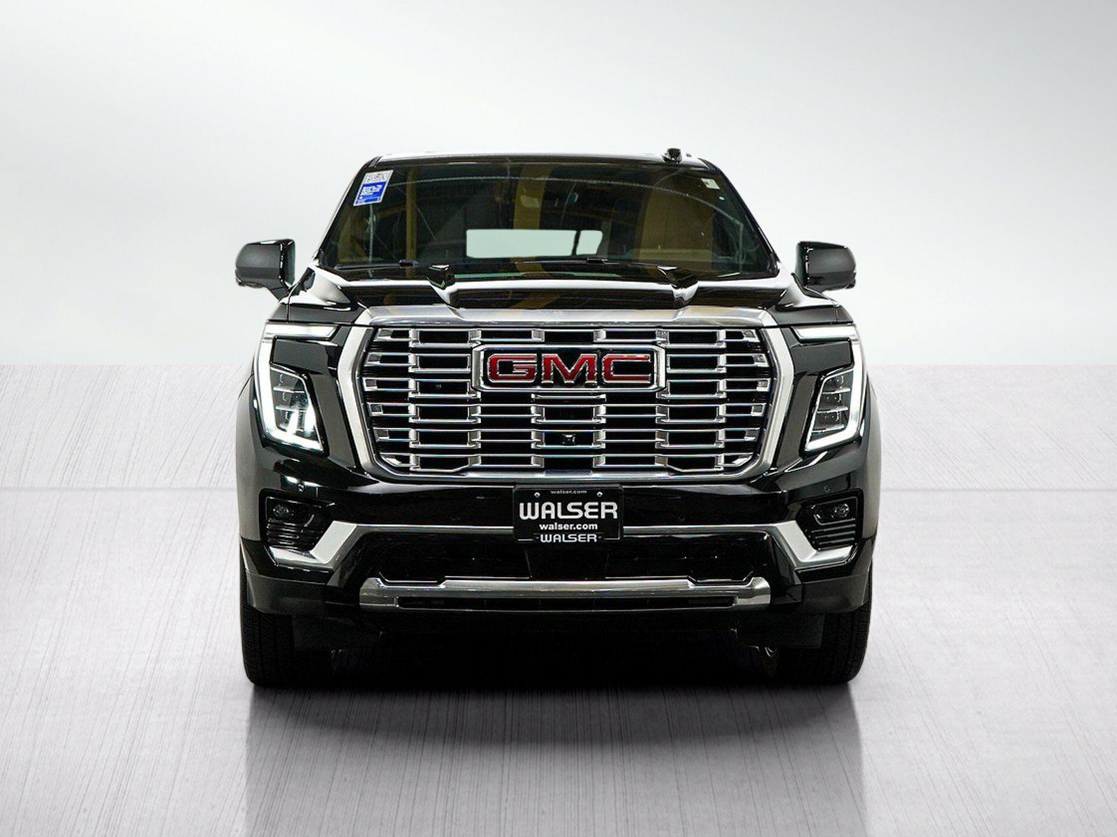 Used 2025 GMC Yukon XL Denali w/ Denali Reserve Package AWD/4WD image 8