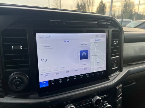 Used 2025 Ford F150 Lariat w/ Equipment Group 502A High image 14