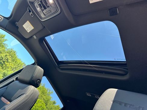 New 2026 GMC Sierra 1500 AT4 w/ AT4 Premium Package AWD/4WD image 33